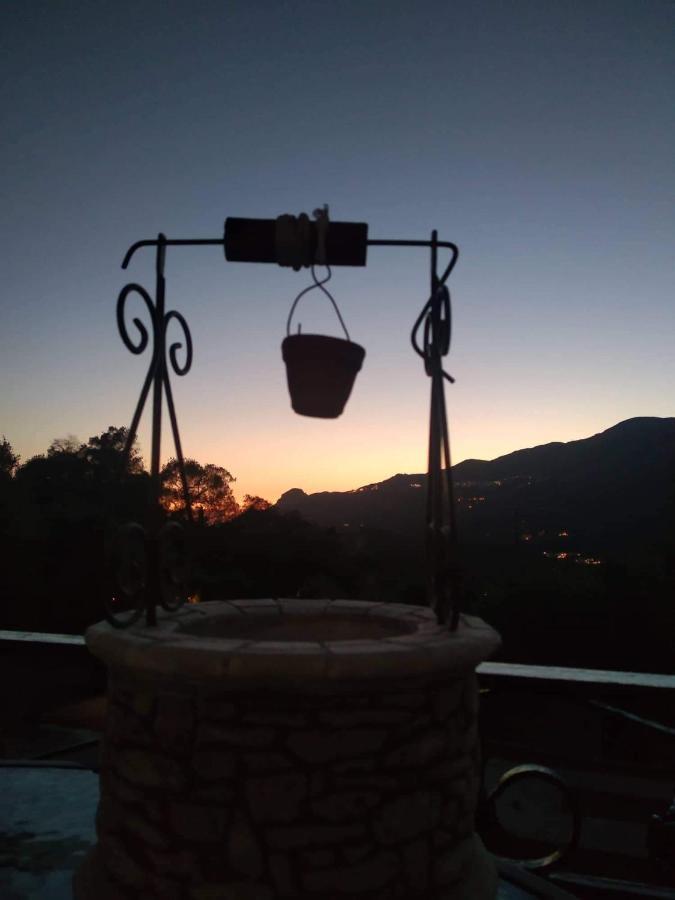 Corfu Sunset Family Apartment Liapades Bagian luar foto